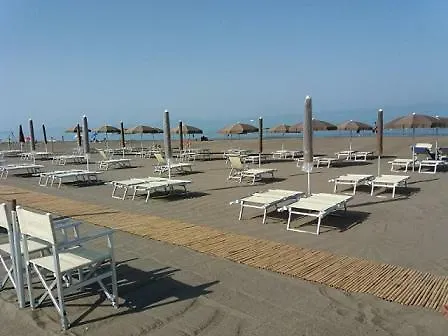 Del Camping Marina Di Bibbona